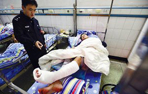 Du khách Trung Quốc nhập viện vì đi vệ sinh sai cách