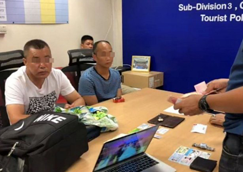 Người đàn ông Trung Quốc bị bắt vì trộm vali của khách Việt