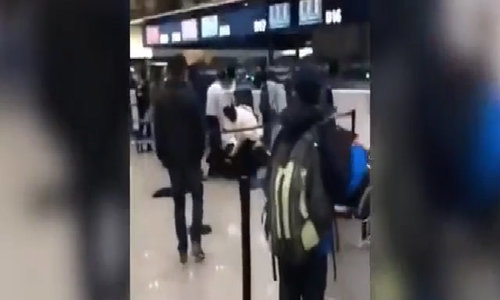 123 Du khách Trung Quốc đánh nhân viên sân bay vì bị hoãn chuyến mới nhất