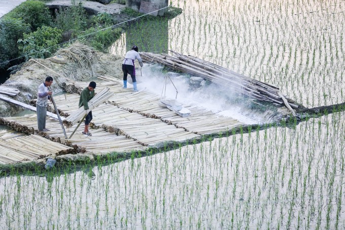 Làng làm giấy thủ công hơn 1.300 năm ở Trung Quốc
