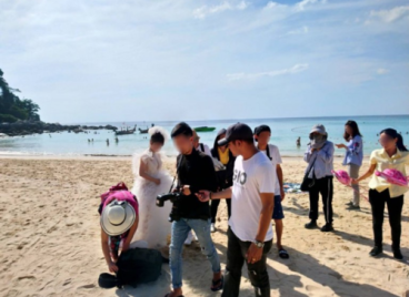 Khách Trung Quốc bị bắt vì chụp ảnh cưới trái phép ở Phuket