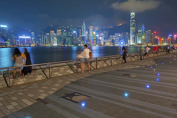 Chiêm ngưỡng "Bản giao hưởng Ánh sáng" khi du lịch Hồng Kông
