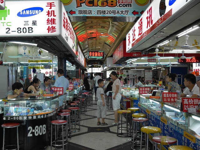 Du khách có biết mua sắm giá rẻ ở đâu khi đến Thượng Hải - Trung Quốc?
